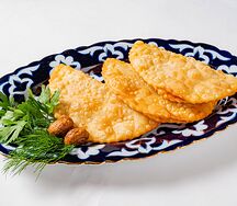 Самбусики с телятиной, сыром и шампиньонами