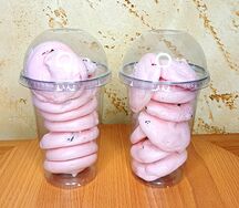 Безе с клюквой в стакане