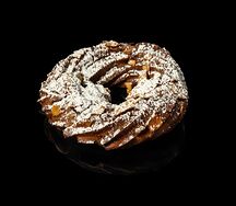 Шоколадное заварное кольцо с соленой карамелью