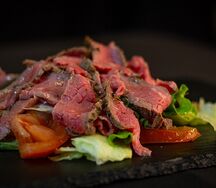 Микс салат с ростбифом