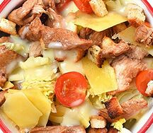 Салат цезарь с курицей