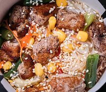 Свинина с лапшой на выбор (полпорции)