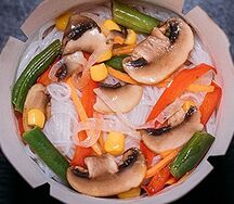 Овощи с лапшой фунчоза