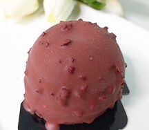 Пирожное Пряная вишня