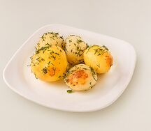 Картофель отварной с зеленью