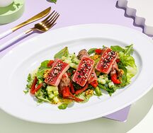 Салат с тунцом и говядиной