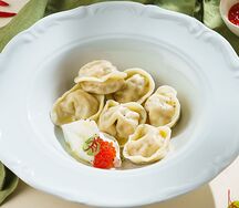 Пельмени из форели и капусты