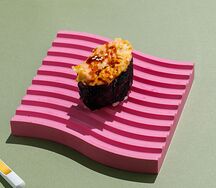 Запеченные суши с лососем