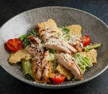 Цезарь с курицей