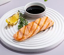 Стейк из семги на гриле