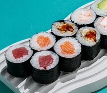 Ролл с лососем