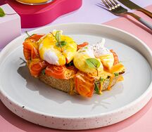 Яйцо Бенедикт с лососем