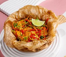 Форель в пергаменте с овощами