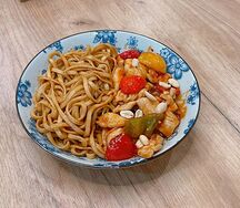 Цыпленок Гунбао с лапшой