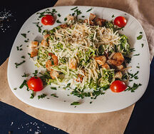 Салат Цезарь с креветками