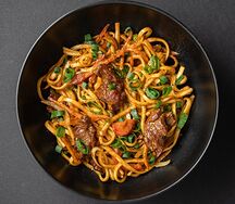 Вок с говядиной и перечным соусом