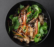 Чапче-салат с курицей и грибами 