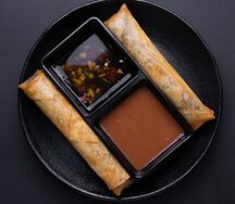 Жареные спринг-роллы с мясом и фунчозой