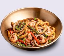 Удон острый терияки с креветками и кальмаром