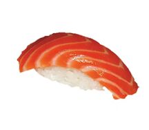 Суши с копченым лососем