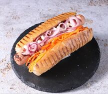Хот-дог с сосиской