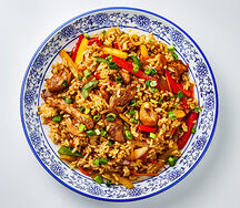 Жареный рис с курицей