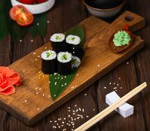 Ролл с огурцом