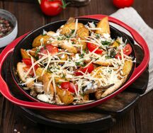 Горячая сковородка с курицей