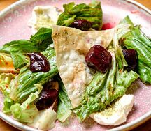 Салат с печеной свеклой и брынзой