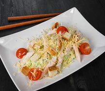 Салат Цезарь с копченной грудкой