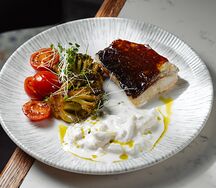 Треска с брокколи и сыром страчателла
