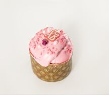 Кулич клубника со сливками