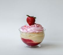 Десерт Клубника-персик