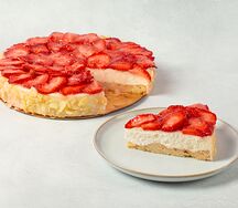 Чизкейк с клубникой порция