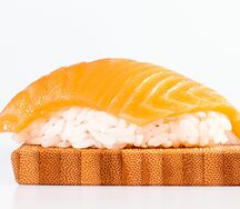 Суши Лосось