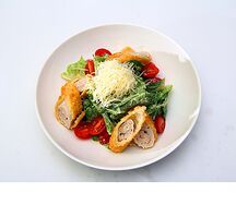 Салат Цезарь с курицей