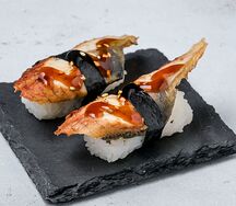 Суши с угрем