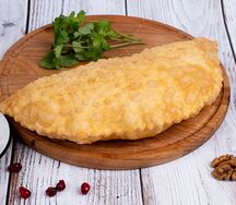 Чебурек с грузинскими сырами