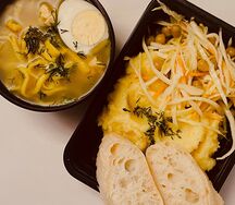 Обед с домашней лапшой