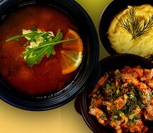 Обед с жареным мясом