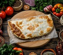 Чебуретто с говядиной и сыром