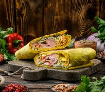 Хот-дог в сырном лаваше