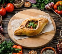 Пирог с бараниной и овощами