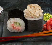 Ролл Вулкан с кальмарами