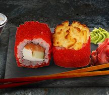 Ролл Запеченный лосось