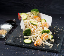 Вок Креветки в сливочном соусе