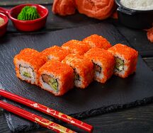 Калифорния микс с крабом и лососем