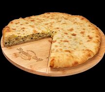 Осетинский пирог с сыром и шпинатом