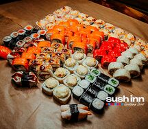 Большой фирменный сет Sush inn