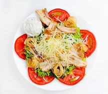 Салат Цезарь с курицей